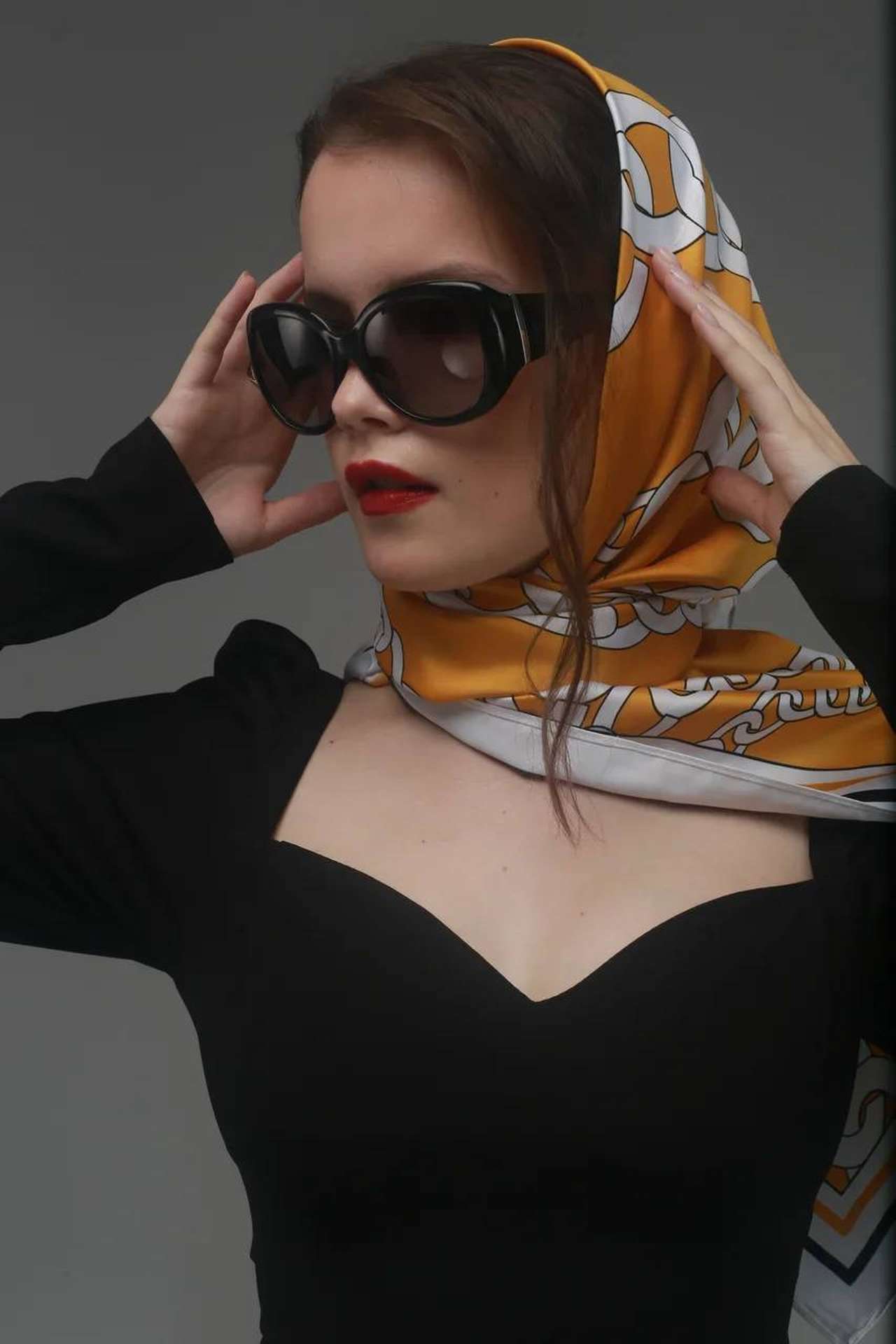 Ohne Sonnenbrille, sagt Daria, geht sie nicht aus dem Haus. Auch nicht, wenn es regnet.